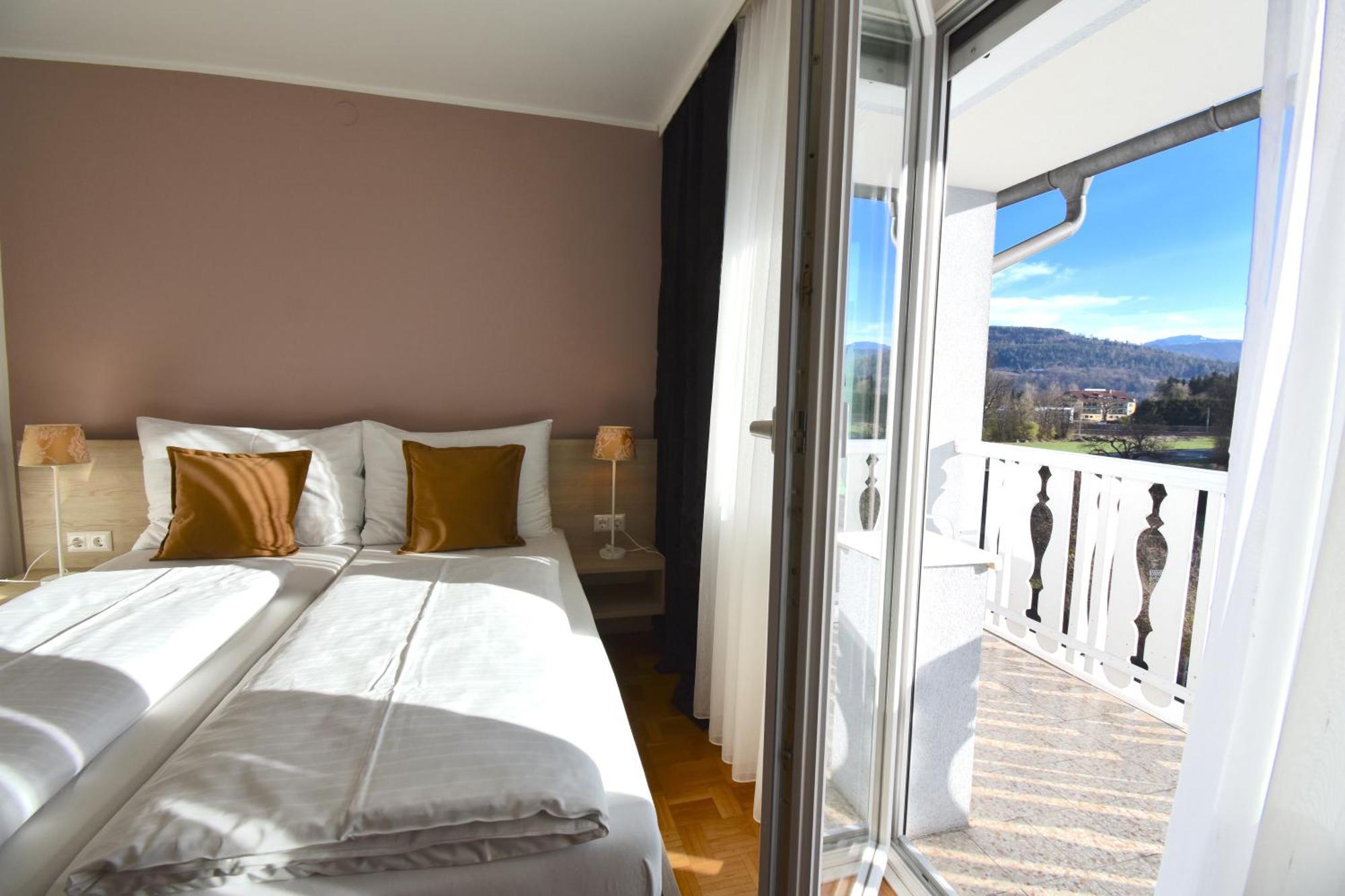 Amoria Secret Escape Woerthersee - Adults Only Wellness & Self Check-In Krumpendorf Zimmer foto